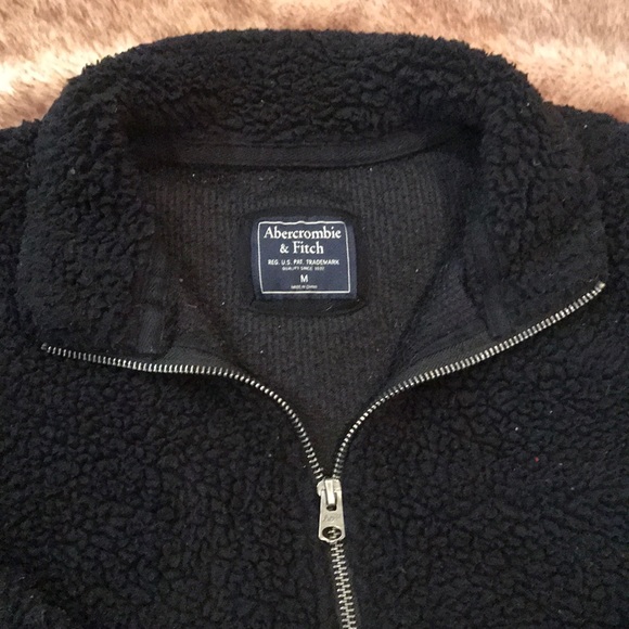 Abercrombie & Fitch Sherpa Pullover - Picture 2 of 2